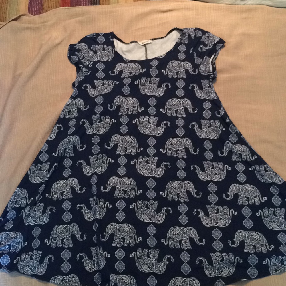 Medium elephant design shirt